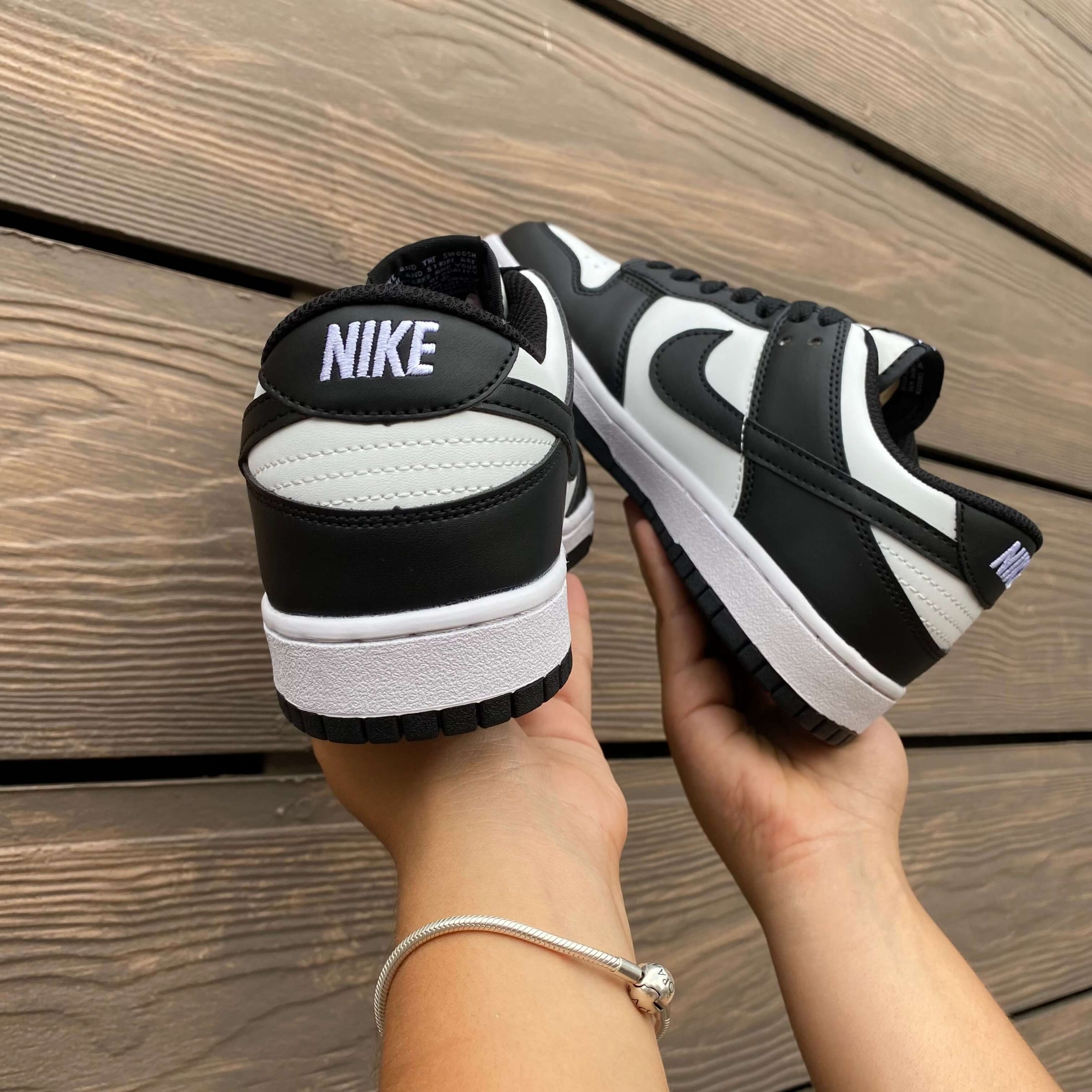 Nike Dunk Low Panda3