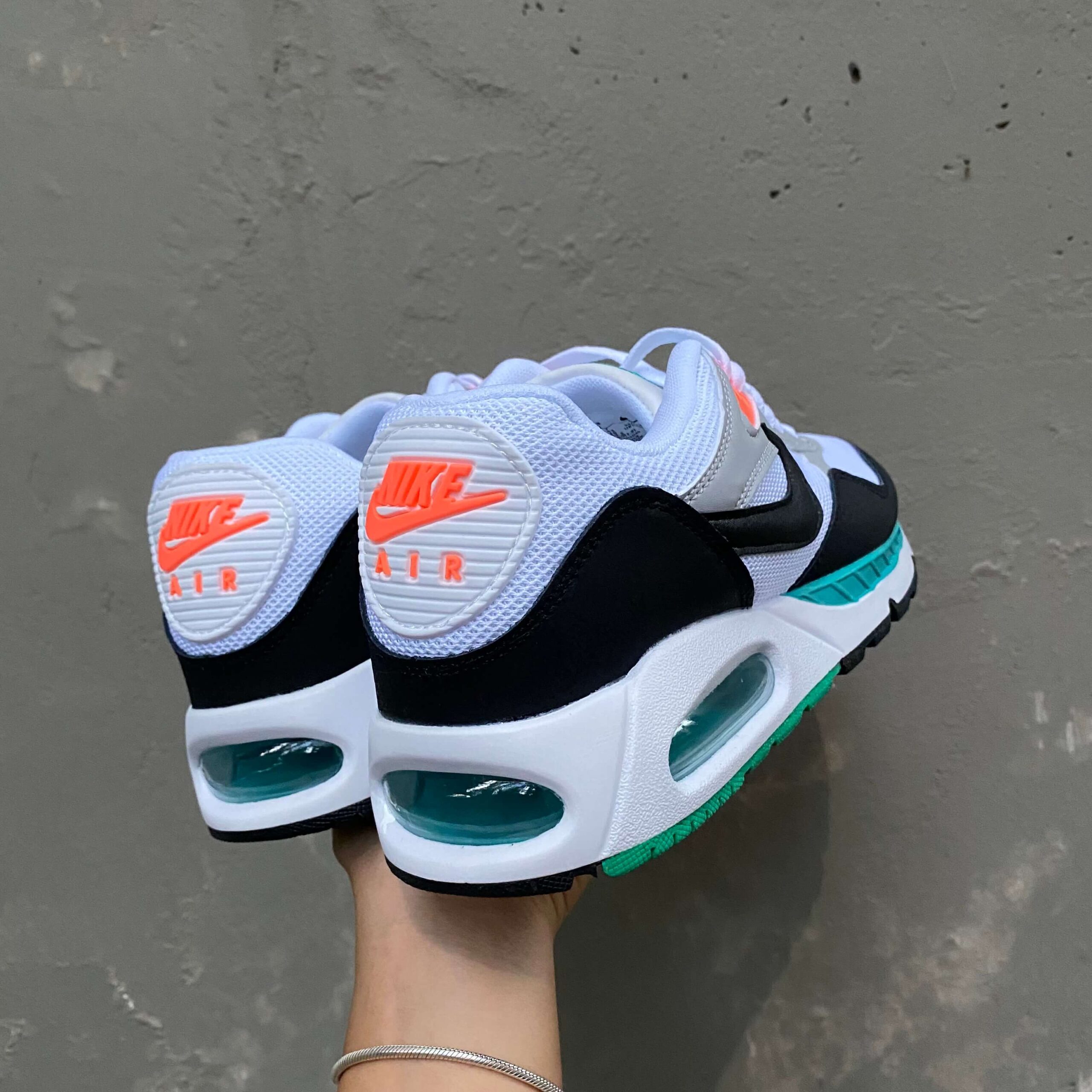 Air Max Correlate (1)