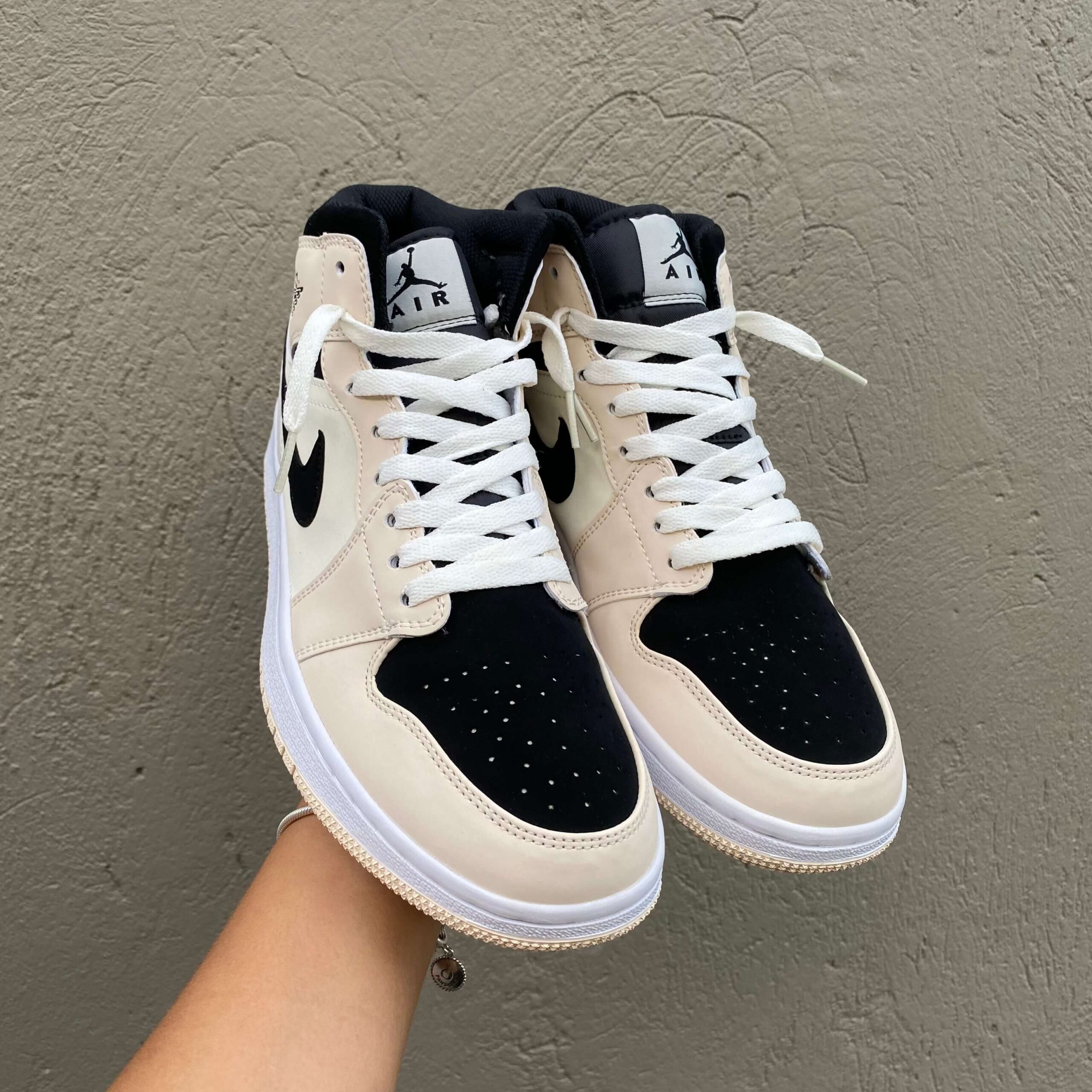 Jordan Retro 1 Crema (1)