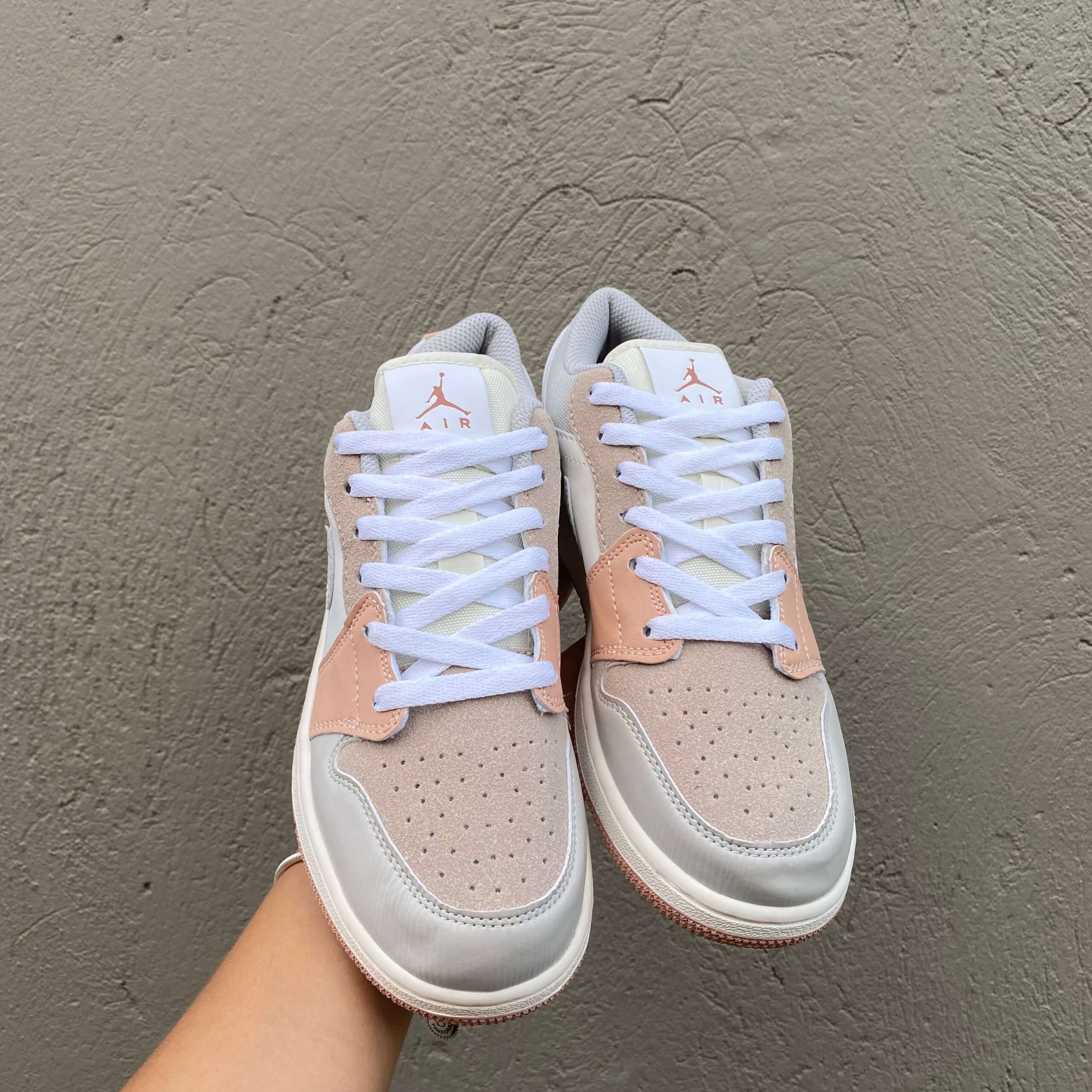 Jordan Retro 1 Low Pastel (2)
