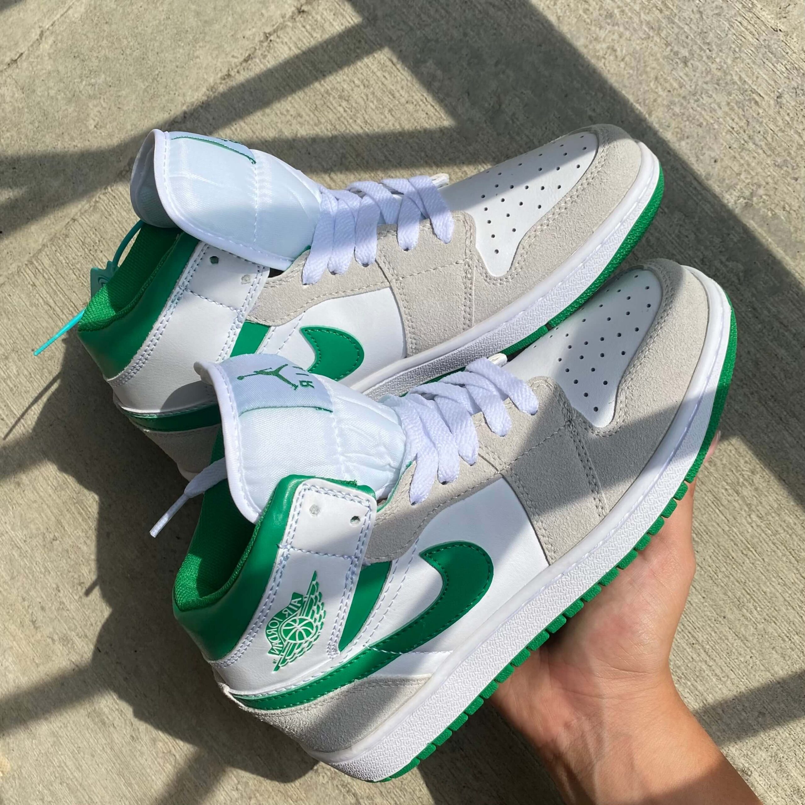 Jordan Retro 1 Gris Verde (3)