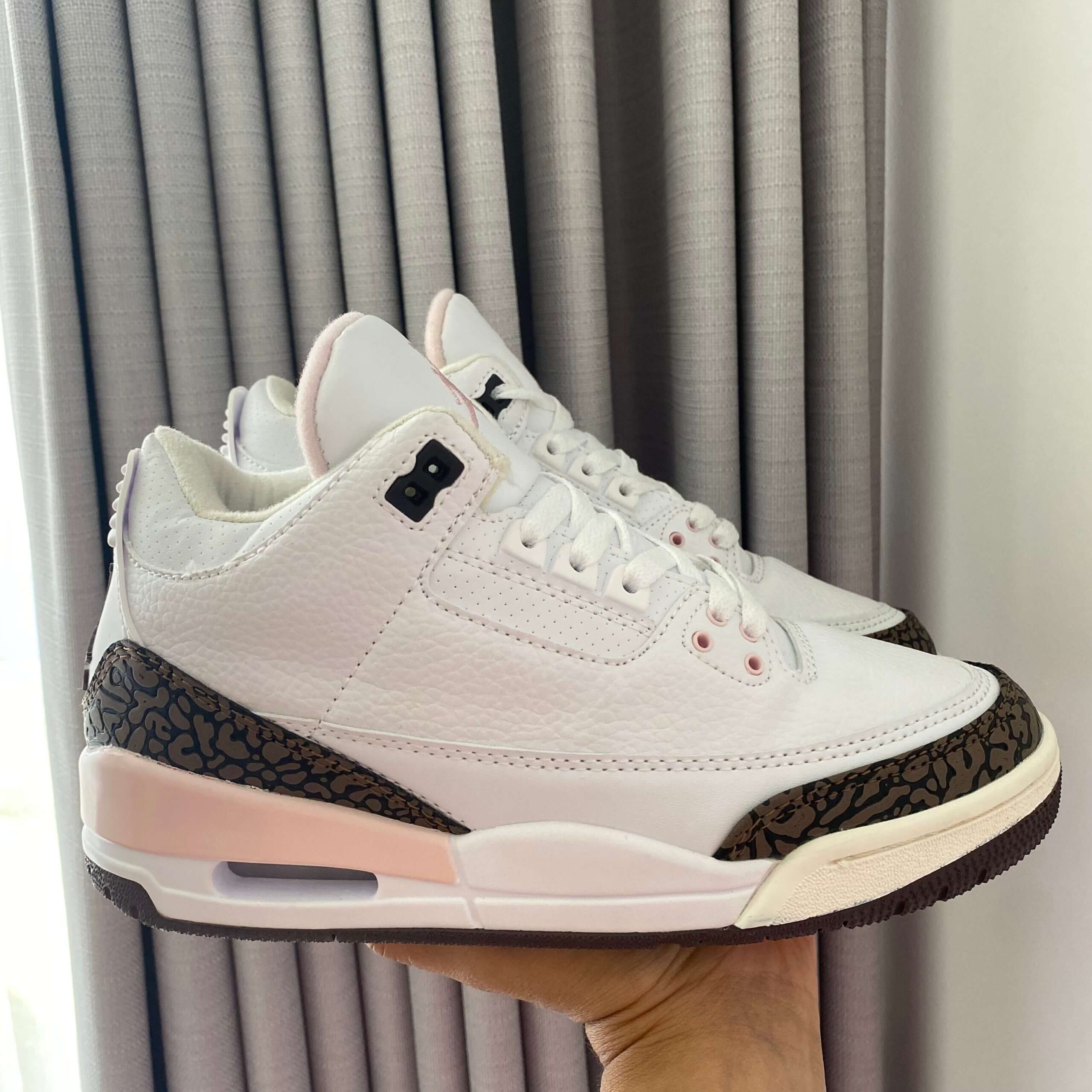 Jordan Retro 3 Blanco Rosado (1)