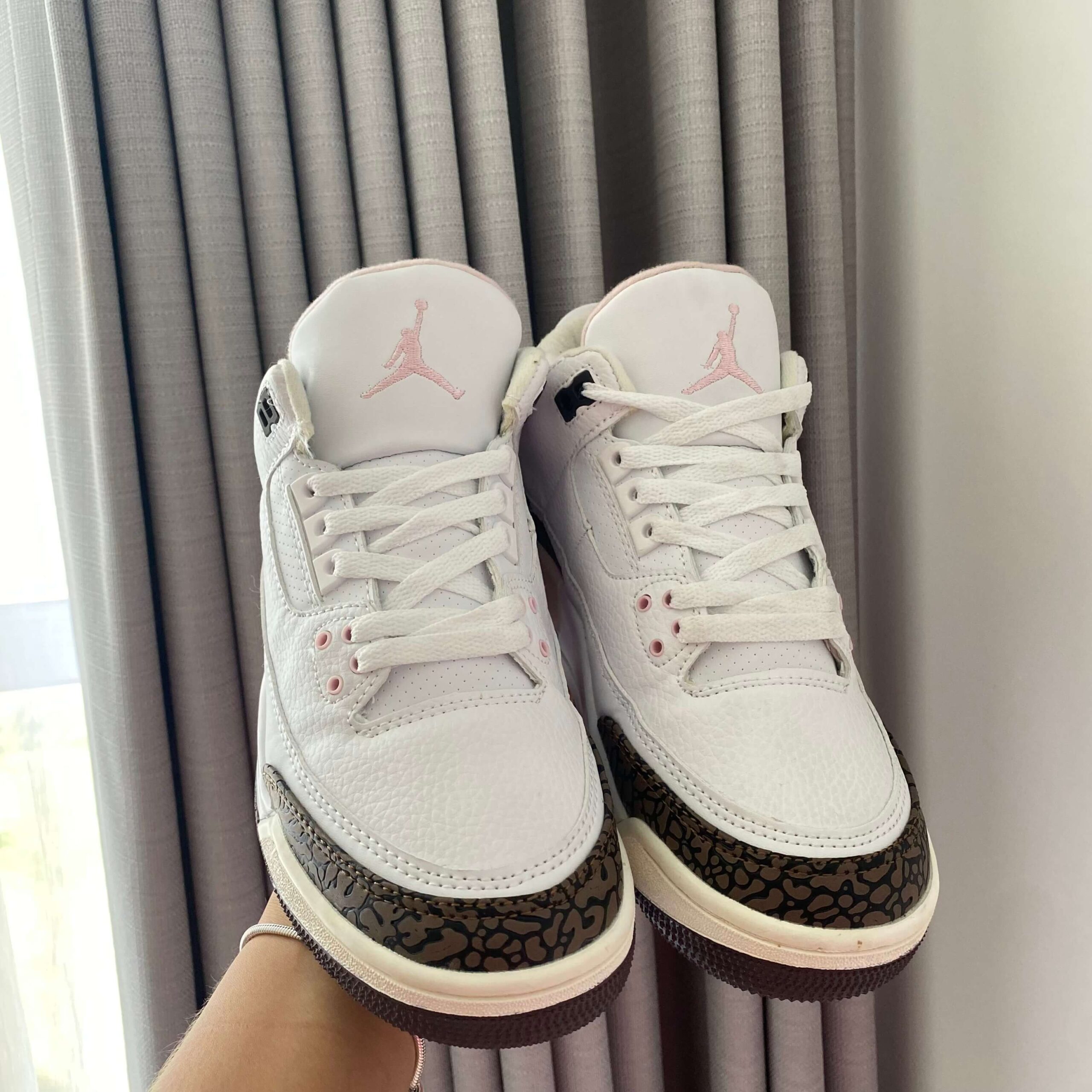 Jordan Retro 3 Blanco Rosado (4)