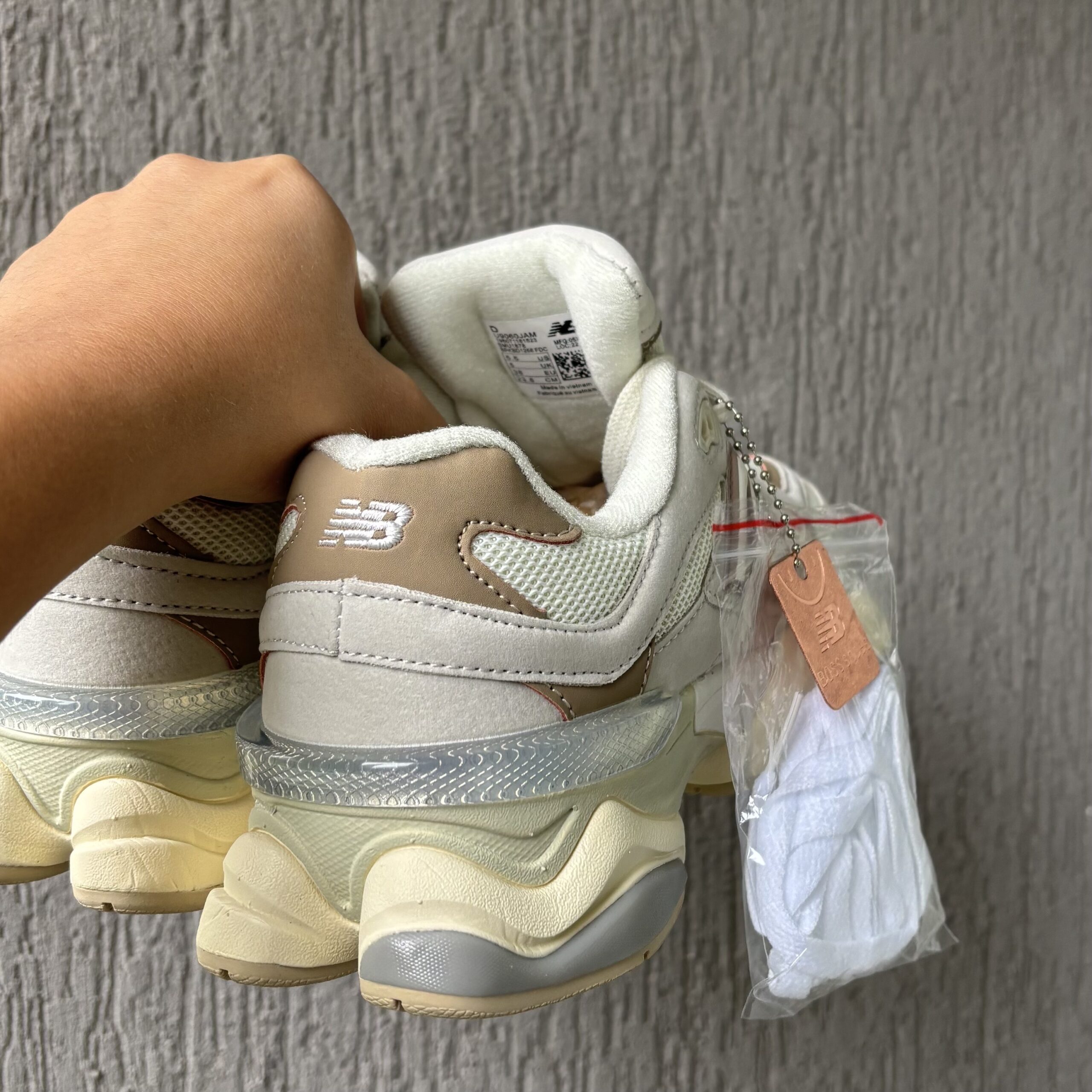 New balance 9060 beige (3)